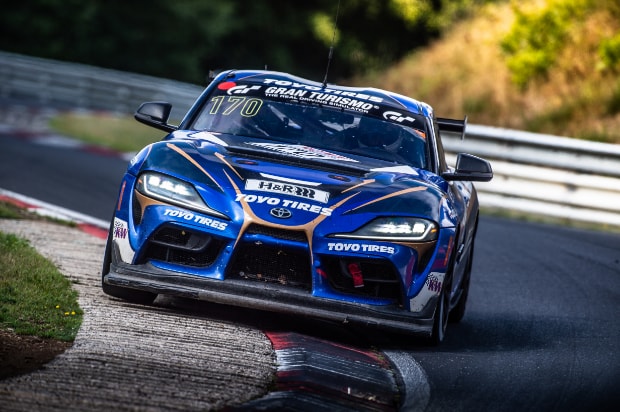 ニュルブルクリンク耐久シリーズ（NLS）第3＆6戦でSP10クラス優勝