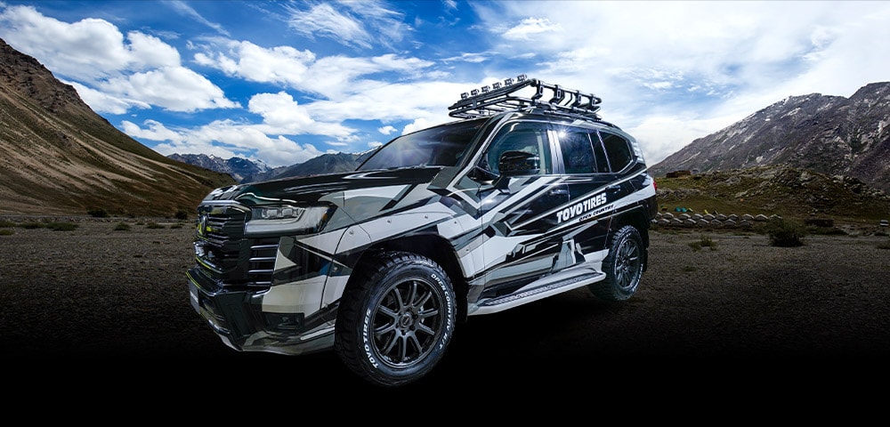 LAND CRUISER 300